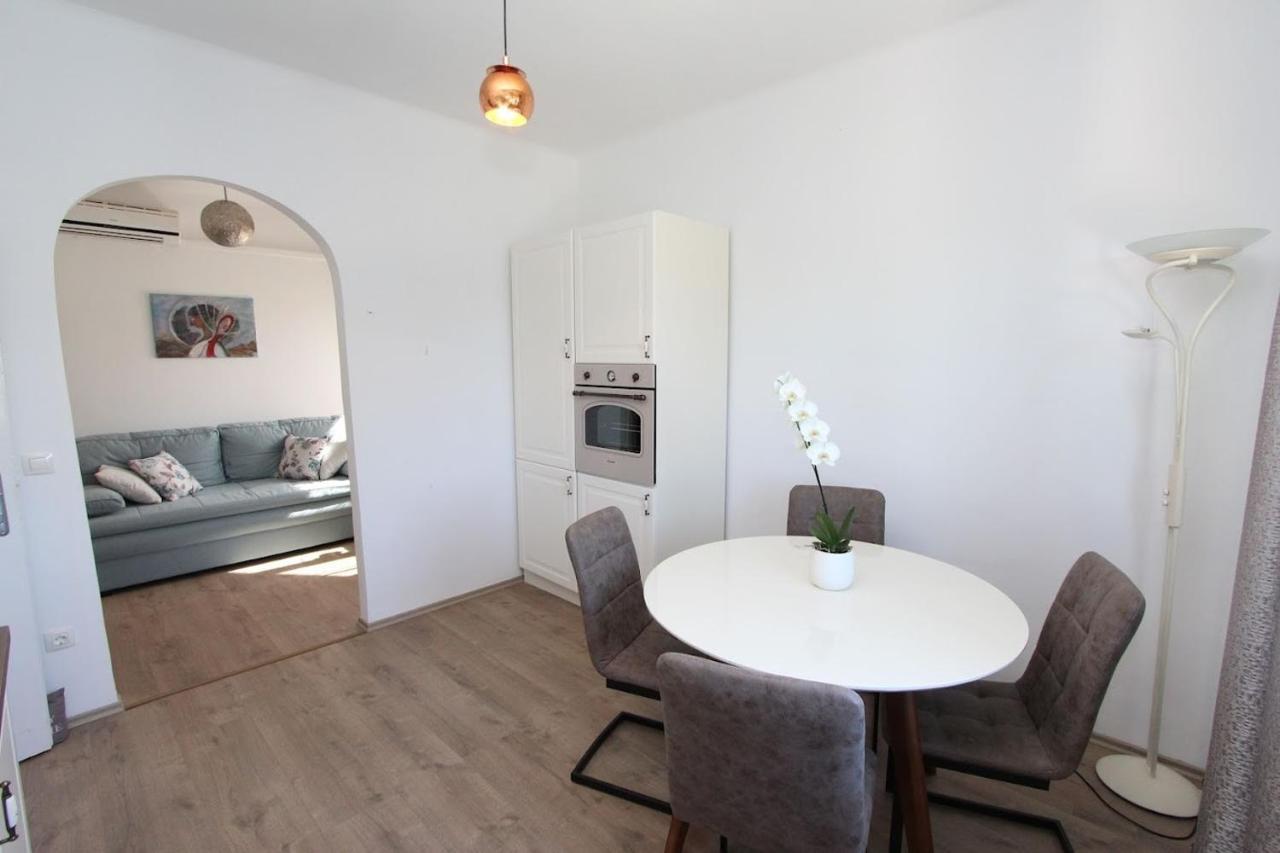 Kika Apartment Rovinj Exterior photo